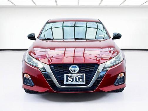 2020 Nissan Altima SR FWD