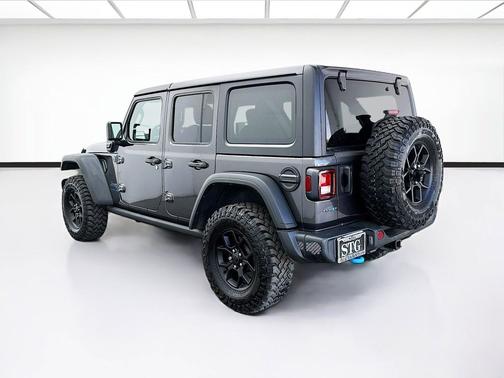 Granite Crystal Metallic Clearcoat 2024 Jeep Wrangler 4xe Willys