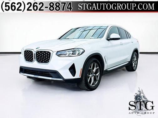 Mineral White Metallic 2022 BMW X4 xDrive30i