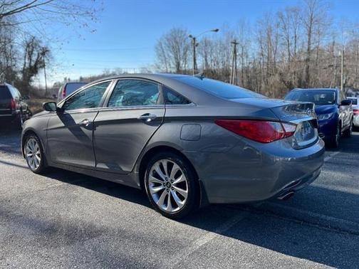 2013 Hyundai SONATA SE