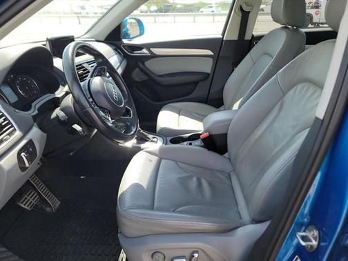 2017 Audi Q3 2.0T Premium Plus