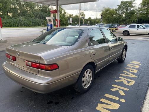 1999 Toyota Camry LE V6