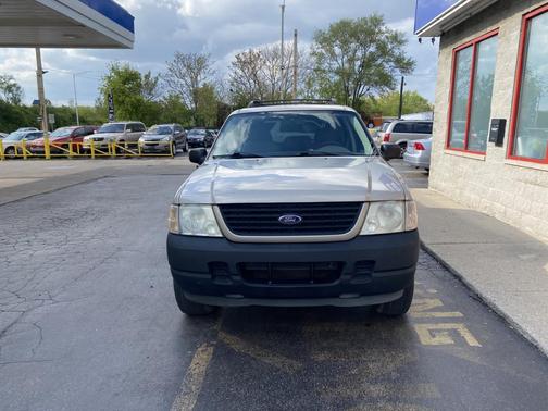 Gold 2005 Ford Explorer XLS