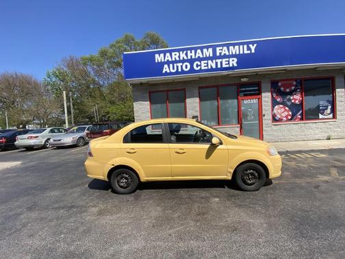 Summer Yellow 2010 Chevrolet Aveo LT