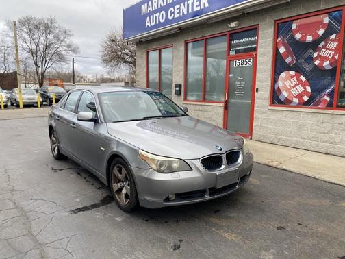 Gray 2005 BMW 525 525i