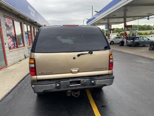 Gold 2000 Chevrolet Tahoe Base