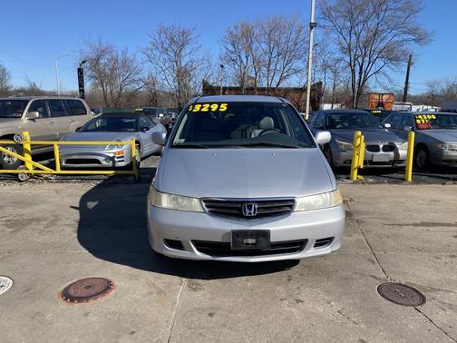 Silver 2004 Honda Odyssey EX