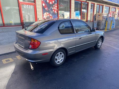 2005 Hyundai Accent GLS