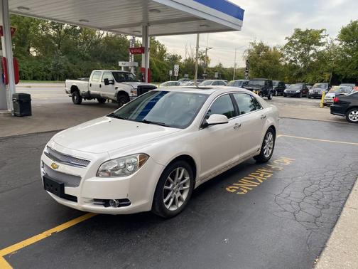 white 2011 Chevrolet Malibu LTZ