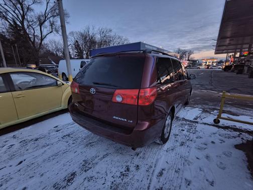 2008 Toyota Sienna LE