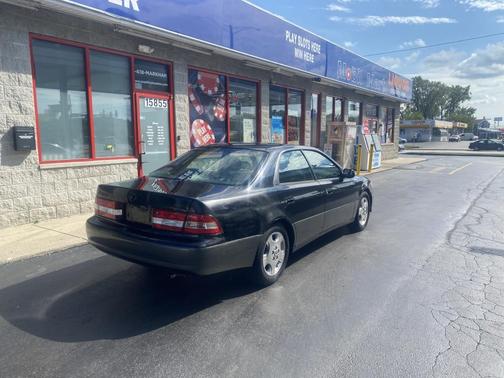 1999 Lexus ES 300 Base