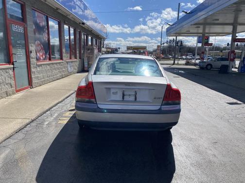 2001 Volvo S60 2.4T
