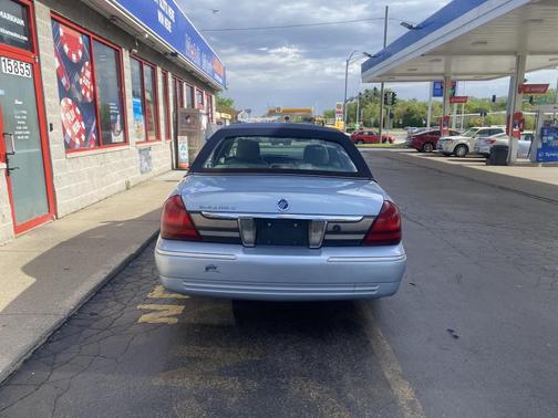 Blue 2008 Mercury Grand Marquis LS