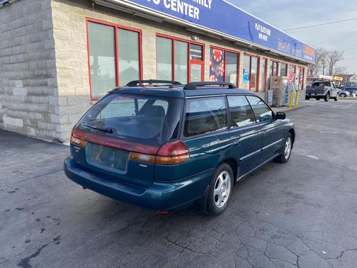 1999 Subaru Legacy Base