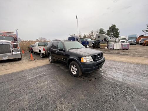 2005 Ford Explorer XLS