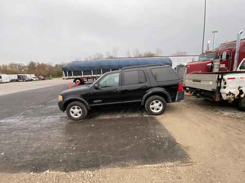 2005 Ford Explorer XLS