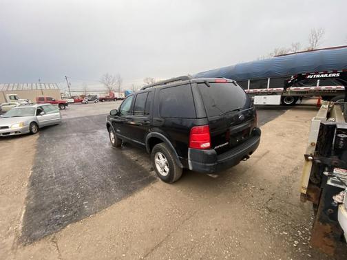 2005 Ford Explorer XLS