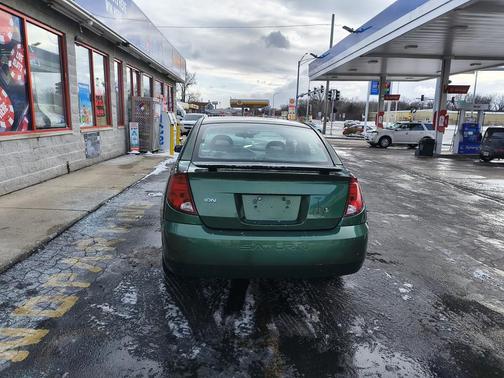 2004 Saturn Ion 2