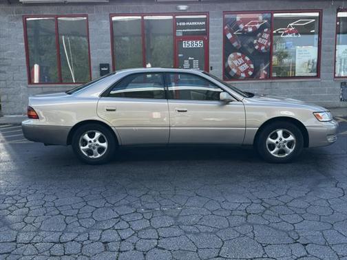 1999 Lexus ES 300 Base