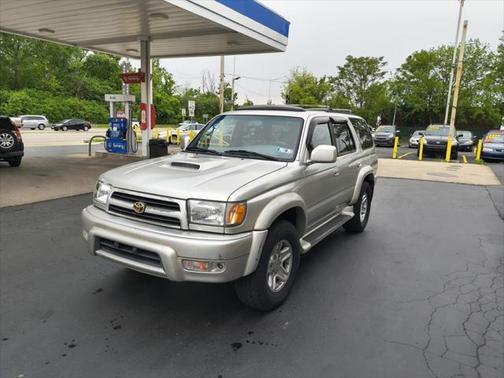 2000 Toyota 4Runner SR5