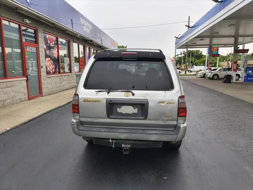 2000 Toyota 4Runner SR5