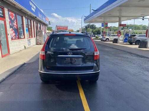 Black 2010 Hyundai ELANTRA SE
