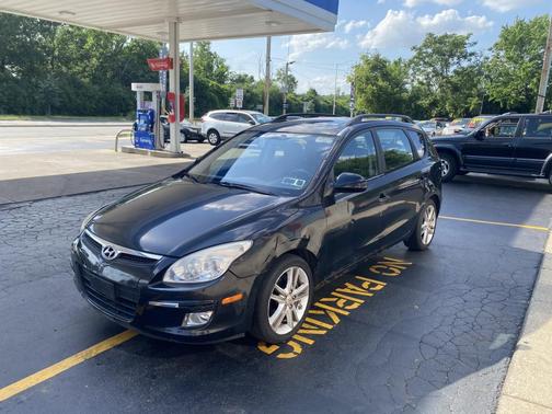 Black 2010 Hyundai ELANTRA SE