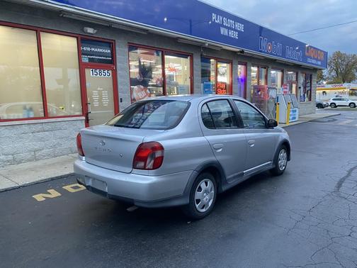 2002 Toyota ECHO 