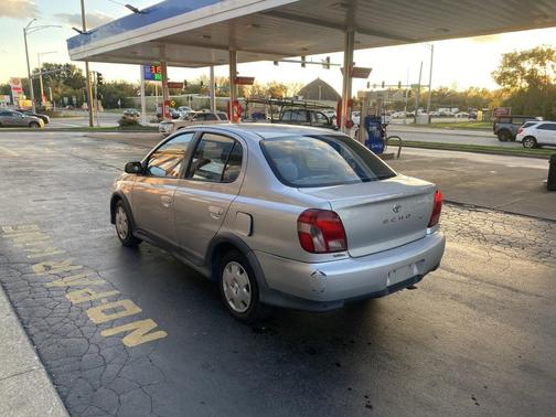2002 Toyota ECHO