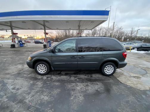 2002 Chrysler Voyager SE