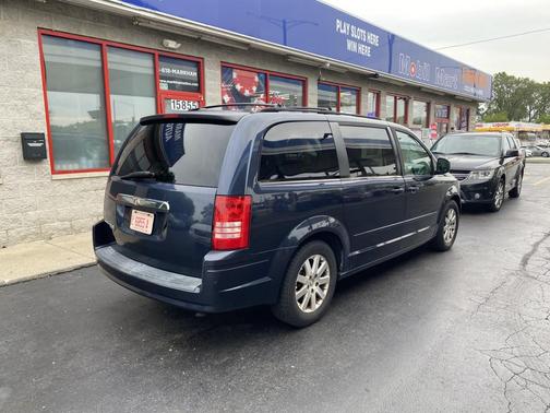 2008 Chrysler Town & Country Touring