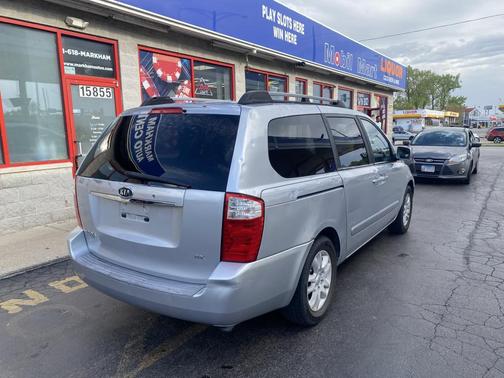 Silver 2006 Kia Sedona LX