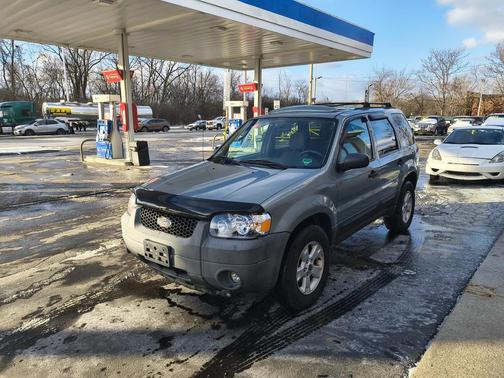 2005 Ford Escape XLT