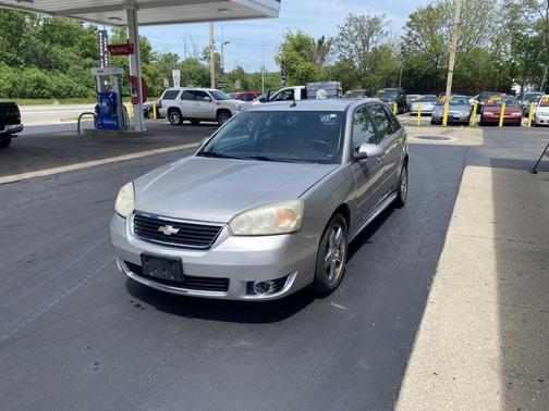 Silver 2007 Chevrolet Malibu Maxx LTZ
