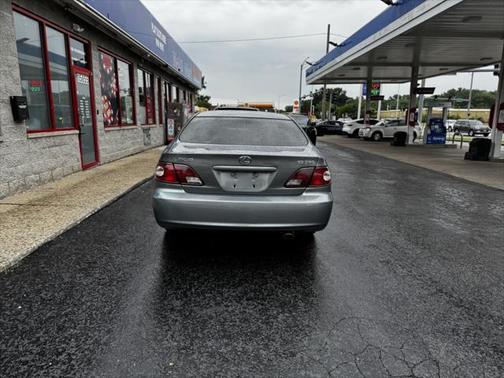 2004 Lexus ES 330 Base