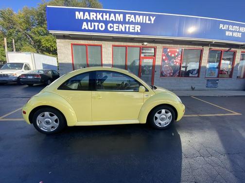 Yellow 2001 Volkswagen New Beetle GLS