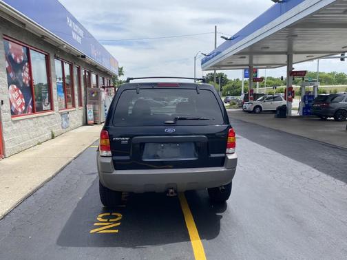 Black 2002 Ford Escape XLT
