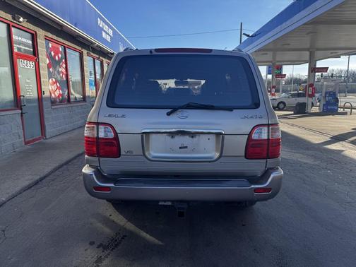 2002 Lexus LX 470 Base