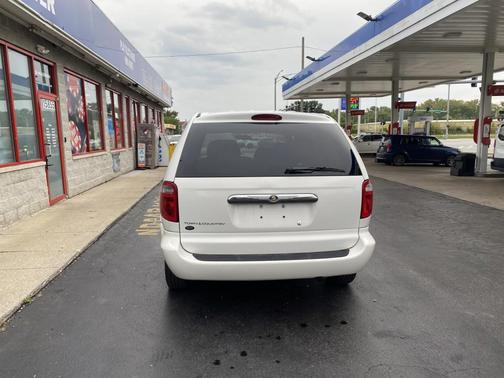 2007 Chrysler Town & Country Base