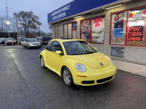 2007 Volkswagen New Beetle Base