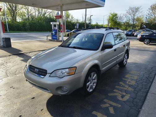 Champagne Gold Opal 2006 Subaru Outback 2.5 i