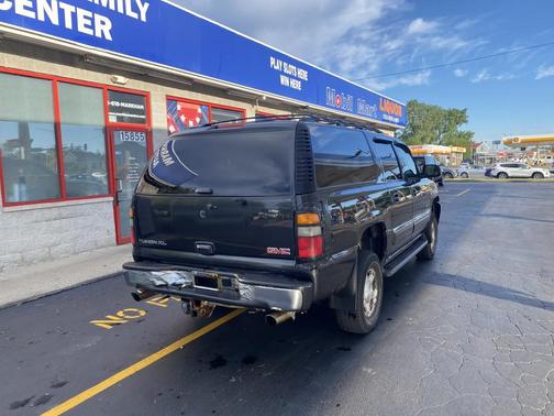 Black Onyx 2005 GMC Yukon XL 1500 SLE