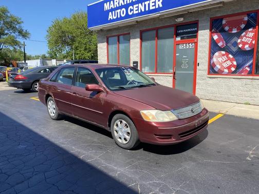 Vintage Red Pearl 2002 Toyota Avalon XL