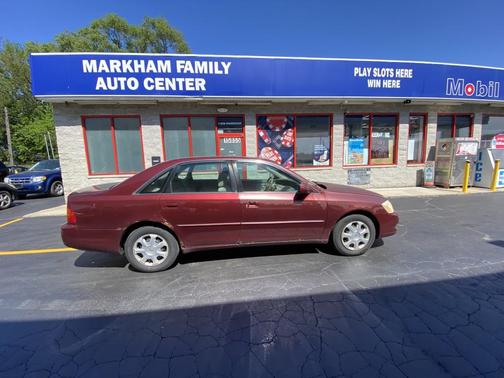 Vintage Red Pearl 2002 Toyota Avalon XL