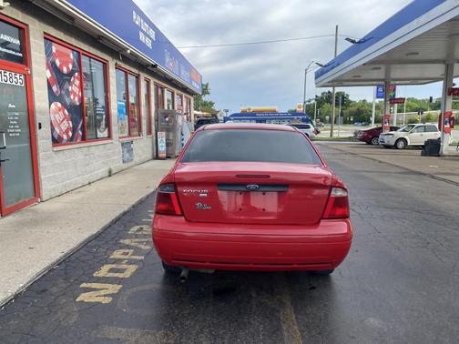 Dark Toreador Red Clearcoat Metallic 2007 Ford Focus S