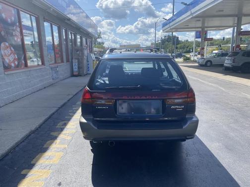 1997 Subaru Legacy Base