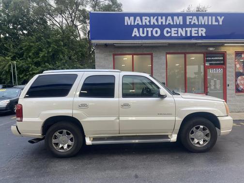 2004 Cadillac Escalade Base