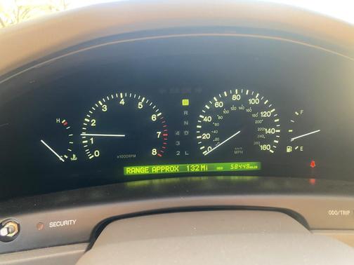 2000 Lexus LS 400 Base