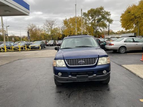 2004 Ford Explorer XLT