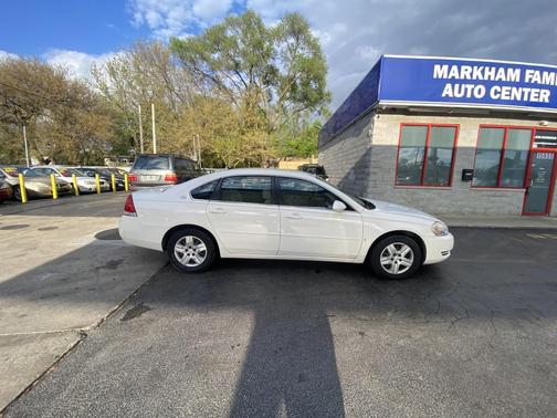 White 2007 Chevrolet Impala LS